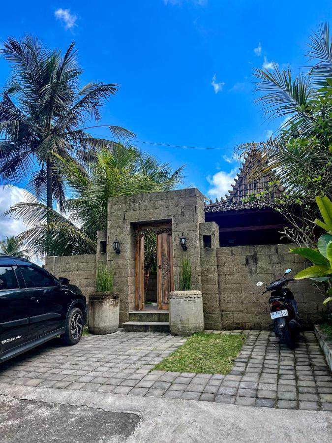 The Banana'S Kumbe Villa Tampaksiring Exterior photo